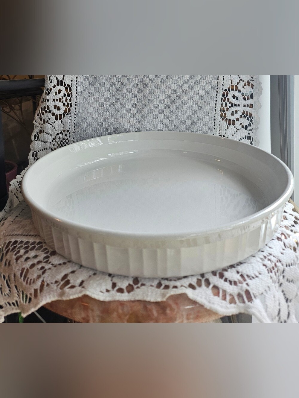 CorningWare French White 10" Pie Plate